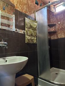 Historical apartment in city center (old Tbilisi)