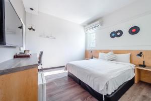 Phòng Tiêu Chuẩn Giường Đôi (Standard Double Room)