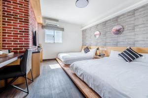 Phòng Tiêu Chuẩn 4 Người (Standard Quadruple Room)