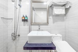 Phòng Đôi Loại Sang (Deluxe Double Room)