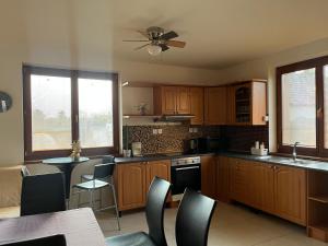 Dom pri kúpalisku Thermalpark na Malotejedskej