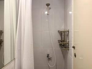 Simply Studio at Tokyo Riverside PIK 2 Apartment By Travelio