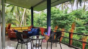 Garden Retreat Soft mattress 7min beach 300MBit WiFi Sometimes construction nearby