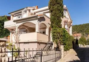 Apartments Casa Barbara - Rab (Arbe)