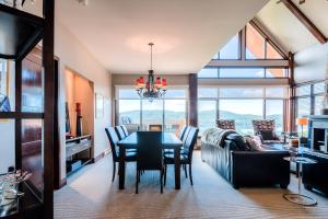 Luxurious Altitude Ski-inSki-out