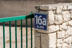 Balcony apartment with a sea view in town center