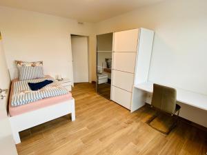 Duhner Allee 10, Litfaß 17