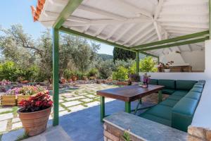 Aretousa Deluxe Apartment