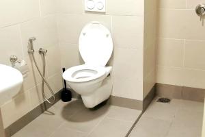 F2-12-01 Devine Home Tamarind WIFI NETFLIX FREEPARKING
