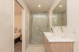 Brand New Luxury 3 Bed 3 Baths Family Getaway