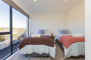 Brand New Luxury 3 Bed 3 Baths Family Getaway