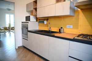 Appartamento per Famiglie - Metro A - 20min dal Centro