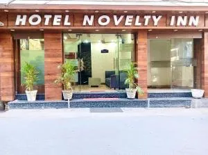 Hotel Novelty Inn - 2 min walk from Golden Temple - Nūruddīn