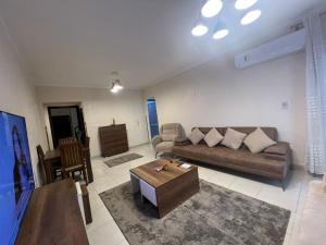 شقه جديده داخل كمباوند