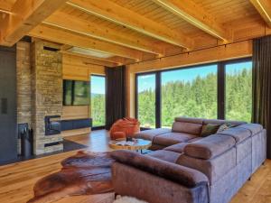 LK Forest Villa luksusowe domy z basenem z jacuzzi, sauną, grotą solną, salą bilardową i ogrodem