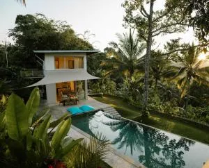 HIDE BALI - with cook, views & uncharted adventures - Blimbing