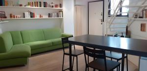 La casa nel cortile-Free parking