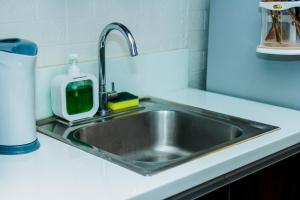 Canvas & petals Blossoming Art penthouse Gym Swim Park 5716