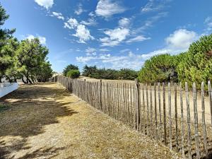 Maisons de vacances Maison sur la dune a 100m de la plage : photos des chambres