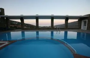 Perla Pool Hotel Andros - Fállikas