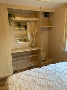 6 persoons chalet op de Veluwe bij binnen en buiten zwembad