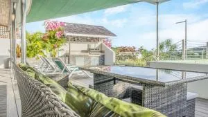 Apt 4 The Grove Residences - Bats Cave