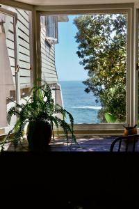 Bantry Bay - stylish studio in front-row location