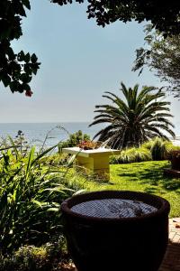 Bantry Bay - stylish studio in front-row location