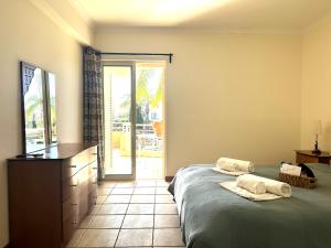 Coastal Greens by Seareen