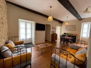 Maisons d'hotes Domaine de Sens Bas : Appartement 1 Chambre avec Terrasse