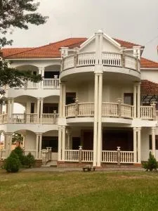 The Forest House - Kawuku-Bunga - Makindye