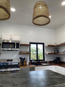 Spacious Family Villa with Private Pool near Secret Beach, Belize