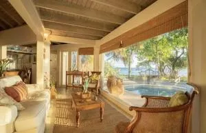 My place is right on the ocean and close to a golf course and restaurants - Lowlands