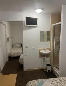 Hotels Le Manteau Bleu : photos des chambres