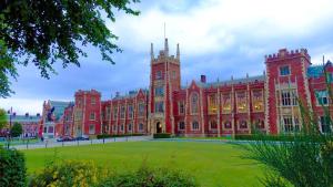 City Centre Queens Uni Cafes and Restaurants - Pass the Keys