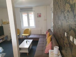 Appartements Les hirondelles 69 : photos des chambres