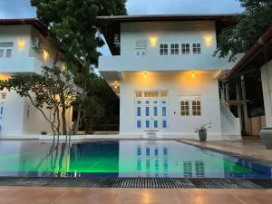 Blue Kite Retreat - Achchamulai