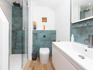 Fabulous 2 bedroom house in a central location - Pass the Keys