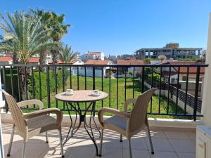 Apartment in Kato Pafos & 10 min to Venus beach