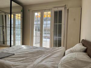 Möbiliertes Zimmer Stein Bahnhof