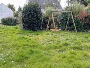 Maisons de vacances Longere renovee proche Palais avec jardin, 5 chambres, 3 salles de bain, WIFI, ideale famille - FR-1-418-179 : photos des chambres