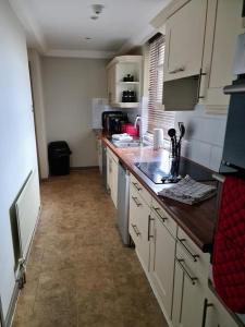 Carlton Club Apartments East Overcliff