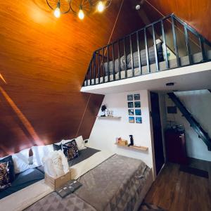 Private Cabin with pool close to the Beach