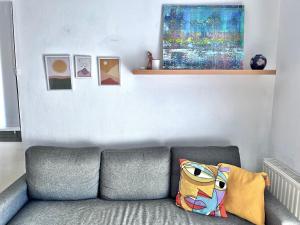 SUNNY 2, Two-bedroom house with parking