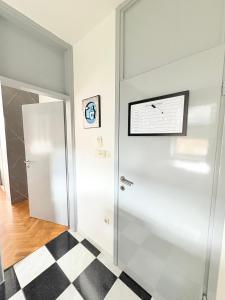 Frankos Cozy Apartment with garage