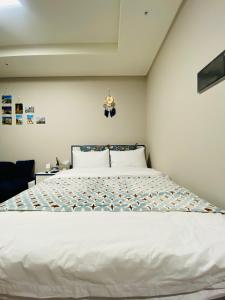 Near Incheon airport, China town, Songdo, Inha Uni Hospital