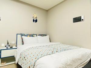 Near Incheon airport, China town, Songdo, Inha Uni Hospital