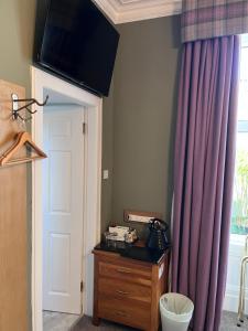 Ravenswood Guest House