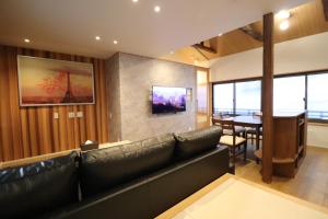 H-Shinsaibashi アッシュ心斎橋