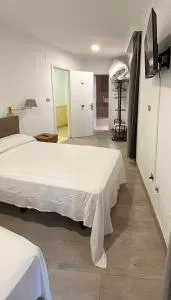 Habitaciones triple familiar HOTEL LAUAXETA - 格尔尼卡